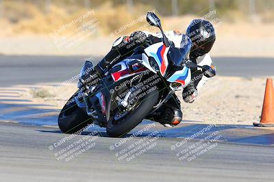 media/Jan-08-2022-SoCal Trackdays (Sat) [[1ec2777125]]/Turn 2 (150pm)/